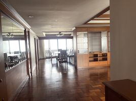 3 Schlafzimmer Appartement zu vermieten im Lee House Apartment, Khlong Tan Nuea
