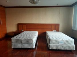 3 спален Кондо в аренду в Dera Mansion, Khlong Toei