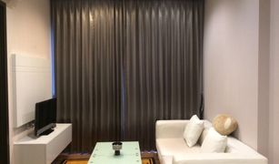 1 Bedroom Condo for sale in Huai Khwang, Bangkok Ivy Ampio