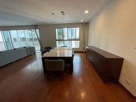 3 Schlafzimmer Appartement zu vermieten im Chodtayakorn, Khlong Toei Nuea