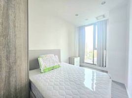 2 Bedroom Condo for sale at Whizdom Essence, Bang Chak, Phra Khanong, Bangkok