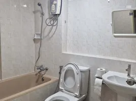 3 Bedroom Condo for sale at Thonglor Tower, Khlong Tan Nuea