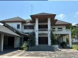 5 Schlafzimmer Villa zu verkaufen in Mueang Chon Buri, Chon Buri, Ban Suan