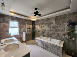 3 Bedroom Villa for rent at Mali Prestige, Thap Tai