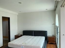 3 Schlafzimmer Reihenhaus zu verkaufen im Leo Classic Place, Khlong Tan Nuea