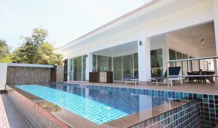 4 Schlafzimmern Villa zu verkaufen in Nong Kae, Hua Hin Baanthai Pool Villa