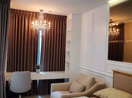 Studio Condo for rent at Life One Wireless, Lumphini