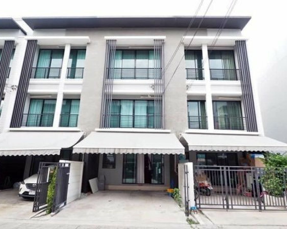 Baan Klang Muang Rama 9 - Ramkhamhaeng, Бангкок - 6 дом продажу и аренду