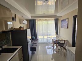 1 Schlafzimmer Appartement zu verkaufen im Rawai Beach Condominium, Rawai, Phuket Town