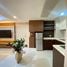 1 Bedroom Condo for rent at Tonson Court (Leasehold), Lumphini