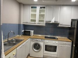 2 Schlafzimmer Wohnung zu vermieten im Baan Na Varang, Lumphini