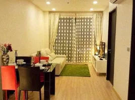 2 Schlafzimmer Appartement zu vermieten im Sky Walk Residences, Phra Khanong Nuea