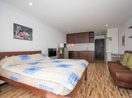 Студия Кондо на продажу в Supanich Condo, Wat Ket