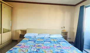 2 Bedrooms Condo for sale in Makkasan, Bangkok Witthayu Complex