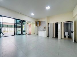 300 m² Office for sale in AsiaVillas, San Phisuea, Mueang Chiang Mai, Chiang Mai, Thailand