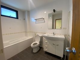 3 спален Кондо в аренду в Promsak Mansion, Khlong Tan Nuea