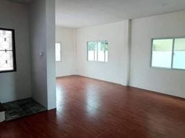 3 спален Дом в аренду в Baan Pornthisan 8, Khlong Chet, Khlong Luang