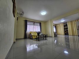 3 Bedroom Shophouse for sale in Mabprachan Lake, Pong, Nong Prue