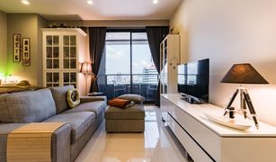 曼谷 Suriyawong M Silom 2 卧室 公寓 售 