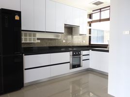 4 Bedroom Condo for rent at Ruamsuk Condominium, Khlong Tan