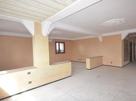 2 Schlafzimmer Appartement zu vermieten im Appartement en location a camp el ghoul, Na Menara Gueliz