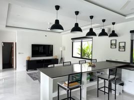 3 Bedroom Villa for sale in Samui International Airport, Bo Phut, Maret