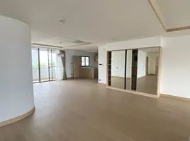 3 Bedroom Apartment for rent at Tipamas Mansion, Khlong Tan Nuea