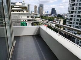 3 Schlafzimmer Appartement zu vermieten im Sawang Apartment, Thung Mahamek