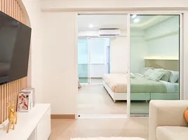 1 Schlafzimmer Wohnung zu verkaufen im Srithana Condominium 1, Suthep, Mueang Chiang Mai, Chiang Mai