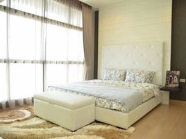 3 спален Кондо в аренду в Urbano Absolute Sathon-Taksin, Khlong Ton Sai