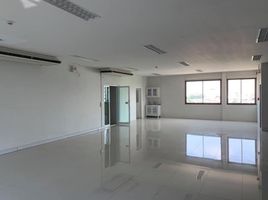 150 m² Office for rent at Bangna Complex Office Tower, Bang Na