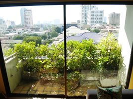 1 Schlafzimmer Wohnung zu verkaufen im Saranjai Mansion, Khlong Toei