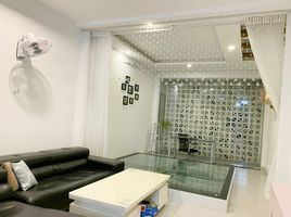 4 Schlafzimmer Reihenhaus zu verkaufen in Binh Tan, Ho Chi Minh City, Binh Hung Hoa