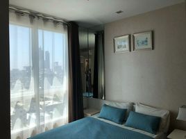 Studio Apartment for rent at Ivy Sathorn 10, Si Lom