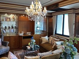 2 Bedroom Penthouse for sale at Las Colinas, Khlong Toei Nuea, Watthana