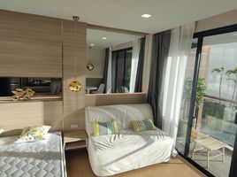 Studio Apartment for sale at The Beach Condotel, Karon, Phuket Town