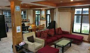 4 chambres Maison a vendre à Patong, Phuket Moo Baan Kasem Sap