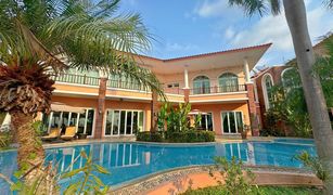 4 Schlafzimmern Villa zu verkaufen in Huai Yai, Pattaya Phoenix Golf Villa