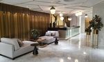 Rezeption / Lobby at เฉลิมนิจ อาร์ต เดอ เมซอง