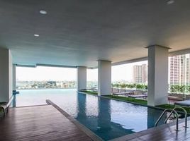 2 Bedroom Apartment for sale at The Room BTS Wongwian Yai, Bang Lamphu Lang
