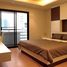 2 Schlafzimmer Appartement zu vermieten im Baan Suanpetch, Khlong Tan Nuea