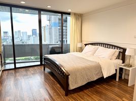 1 Schlafzimmer Wohnung zu vermieten im Regent Royal Place 1, Lumphini