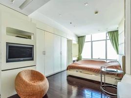 2 Schlafzimmer Appartement zu verkaufen im Baan Sathorn Chaophraya, Khlong Ton Sai