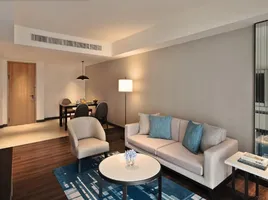 1 Schlafzimmer Wohnung zu vermieten im Marriott Executive Apartments Sukhumvit 50, Phra Khanong