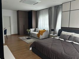 3 Schlafzimmer Haus zu vermieten im Centro Bangna, Bang Kaeo