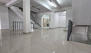 6 Bedrooms Shophouse for sale in Bang Khlo, Bangkok 
