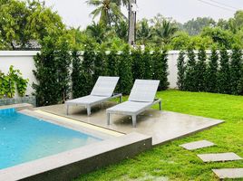 5 Bedroom Villa for sale at Meedee Homes, Thap Tai