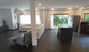 ขายบ้านเดี่ยว 5 ห้องนอน ใน บ่อผุด, เกาะสมุย 