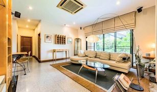 4 Bedrooms House for sale in Sam Sen Nok, Bangkok 