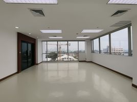 100 SqM Office for rent at J.Press Building, Chong Nonsi